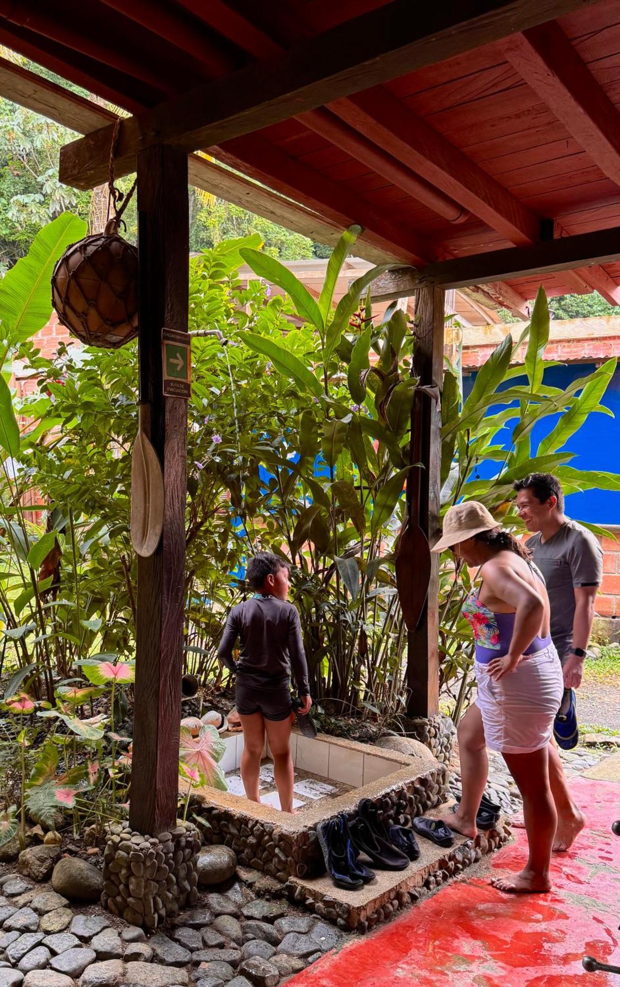 Posada Turistica Rocas De Cabo Marzo Bahia Solano Exterior foto